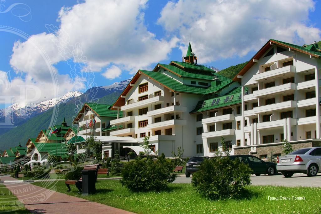 Grand Hotel Polyana Esto-Sadok Exterior foto The complex